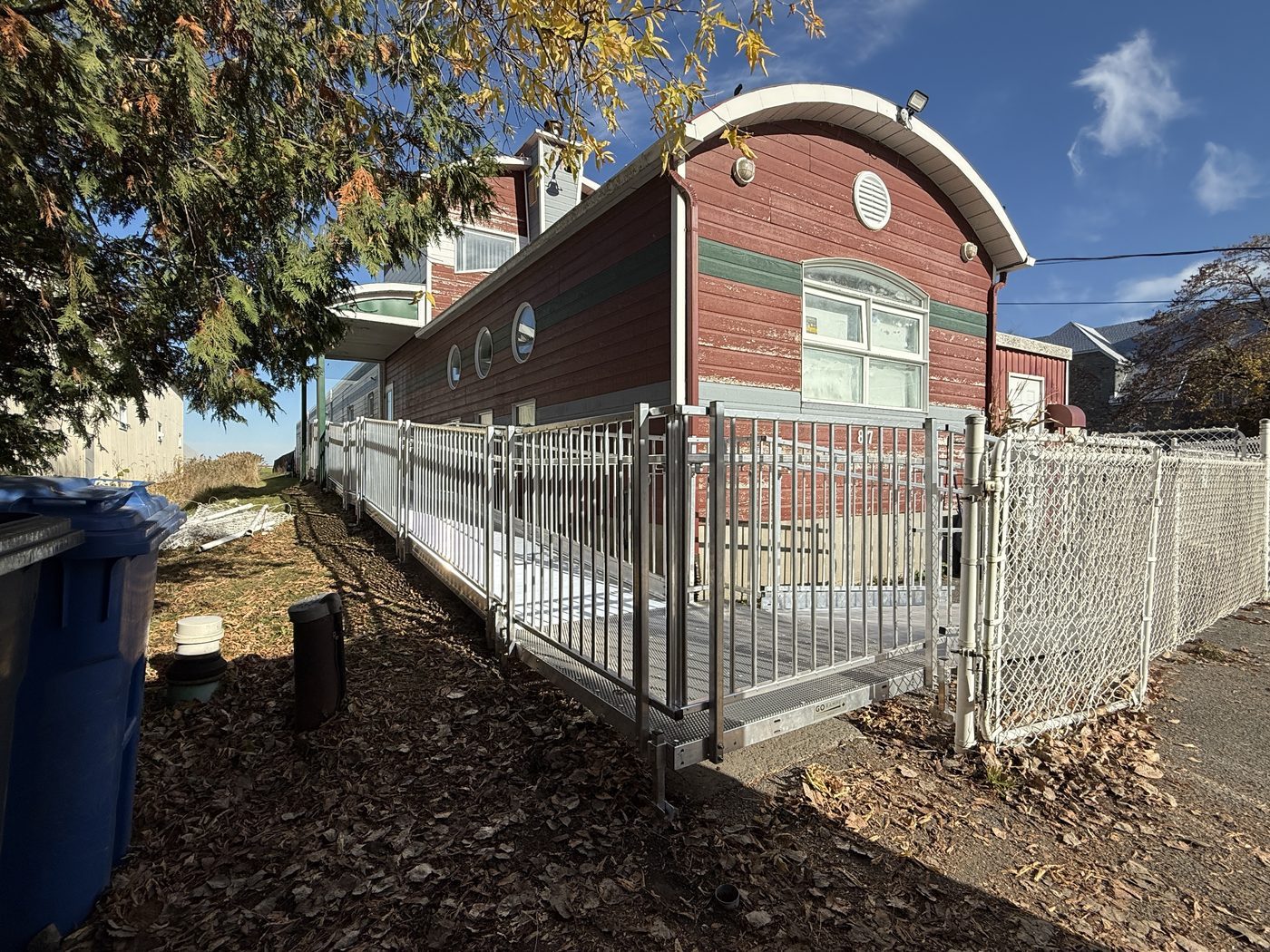 Installation commerciale rampe aluminium