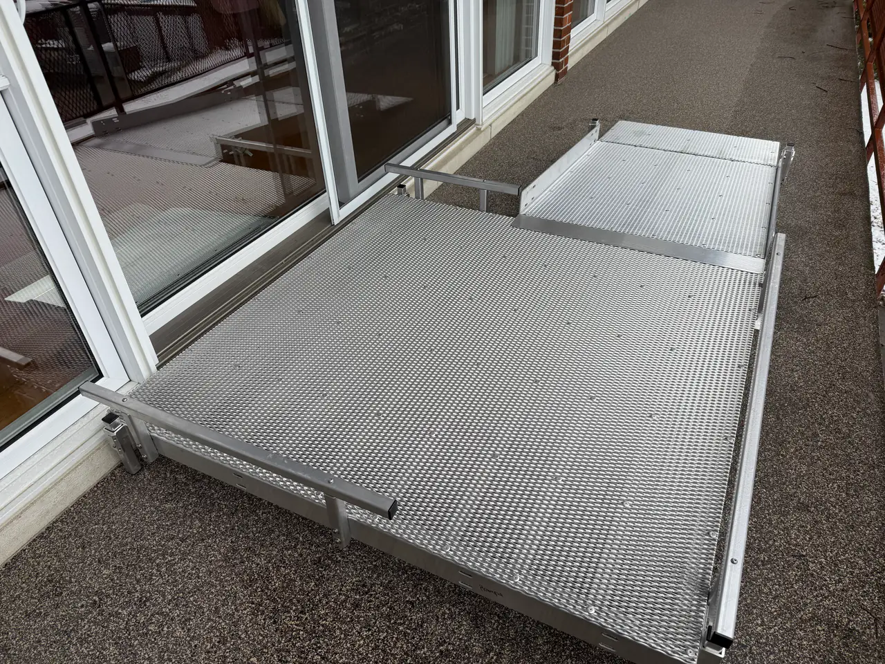 Plateforme balcon — installation terrain vue 2