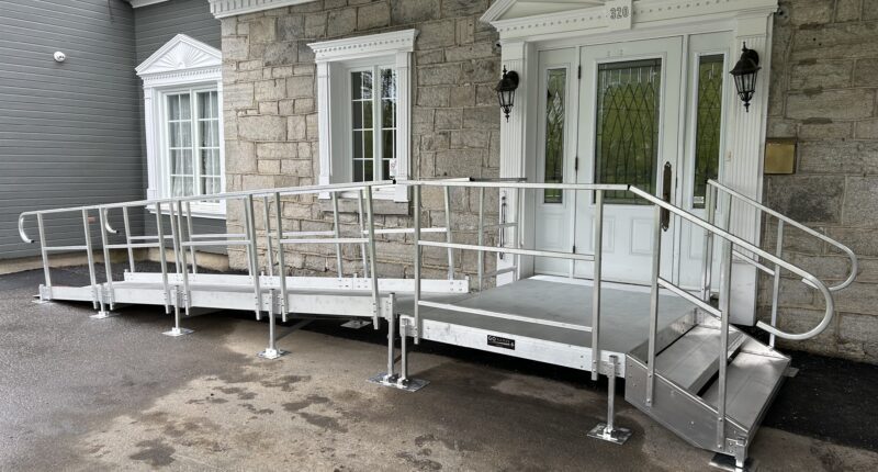 Rampe commerciale aluminium grande capacité