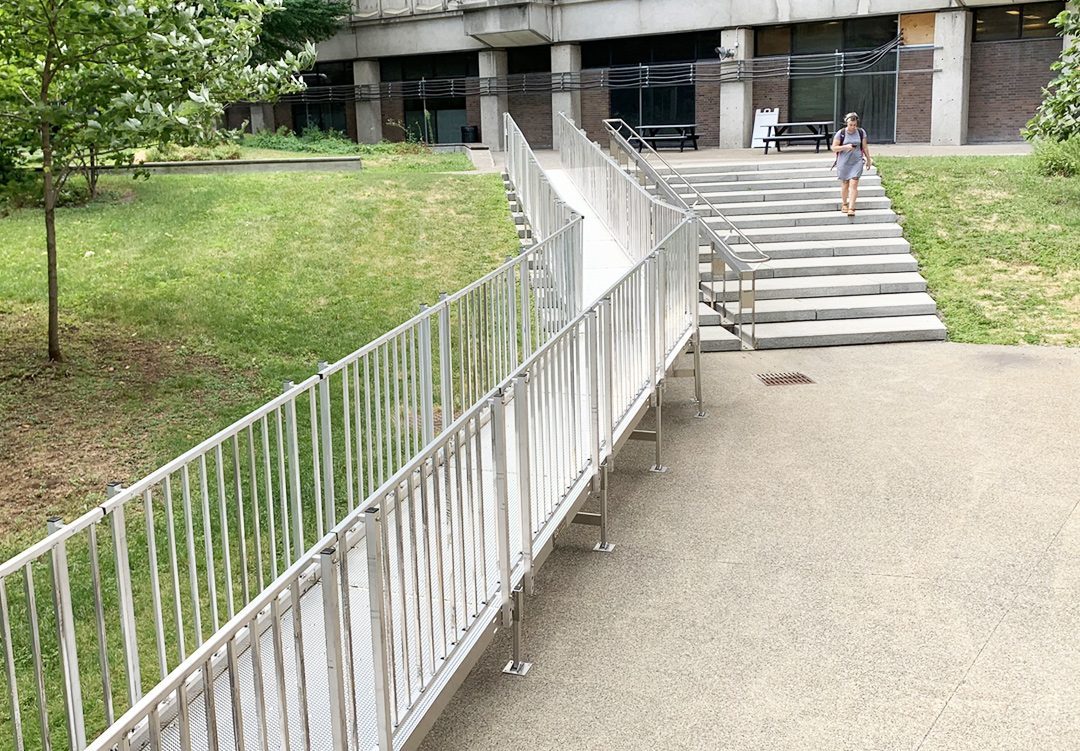 Rampe institutionnelle milieu de soins